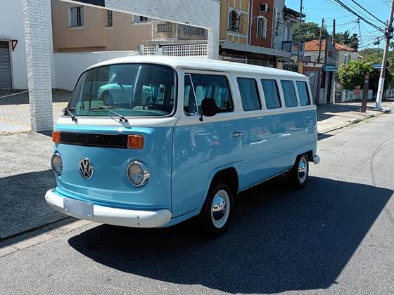 VOLKSWAGEN KOMBI 1.6 STD 8V GASOLINA 3P MANUAL
